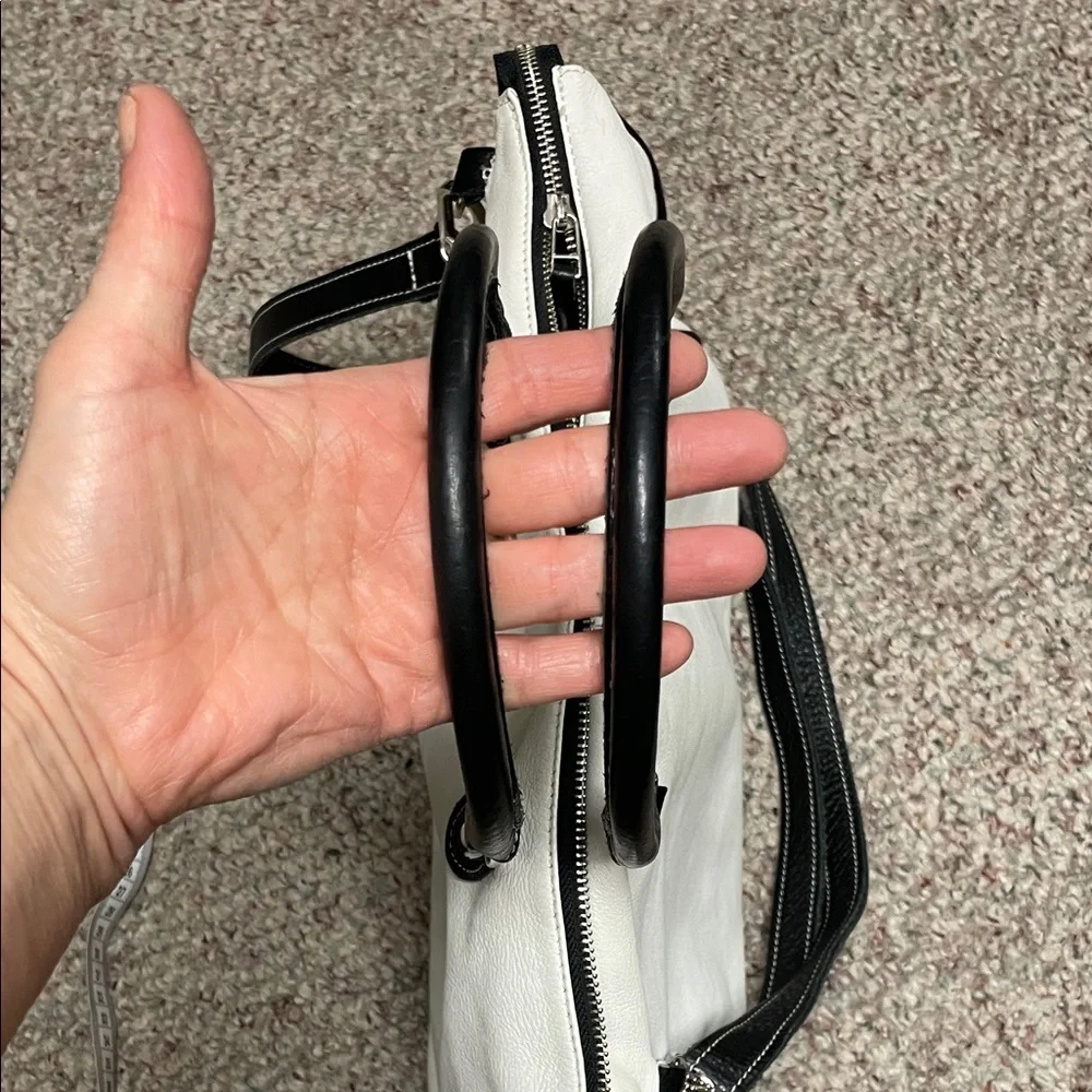 Roots leather xl Two-Tone White and Black Women’s Shoulder/crossbody Bag - Picture 11 of 15